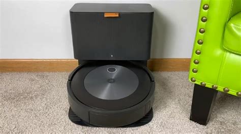 The iRobot Roomba j7 falls short in terms of debris pickup performance when compared to the iRobot Roomba S9 and Shark AI Ultra Robot, but it does have one ace up its sleeve aside from its cheaper price tag. . J6 roomba
